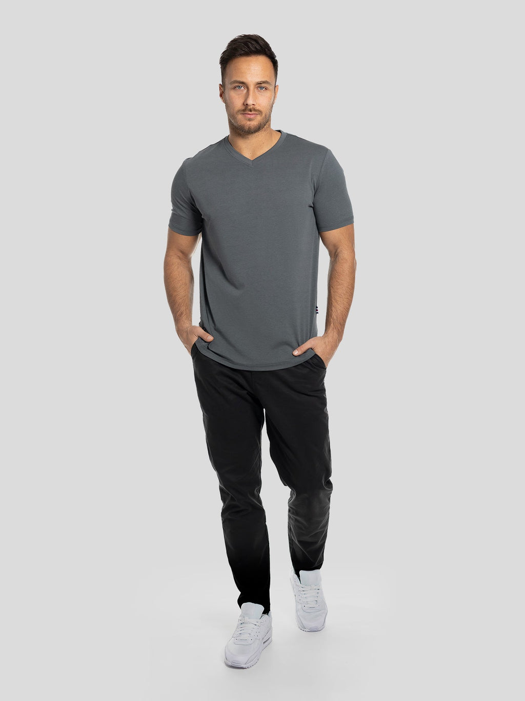 StayCool 2.0 V-neck Curve-Hem Tee: Slim Fit