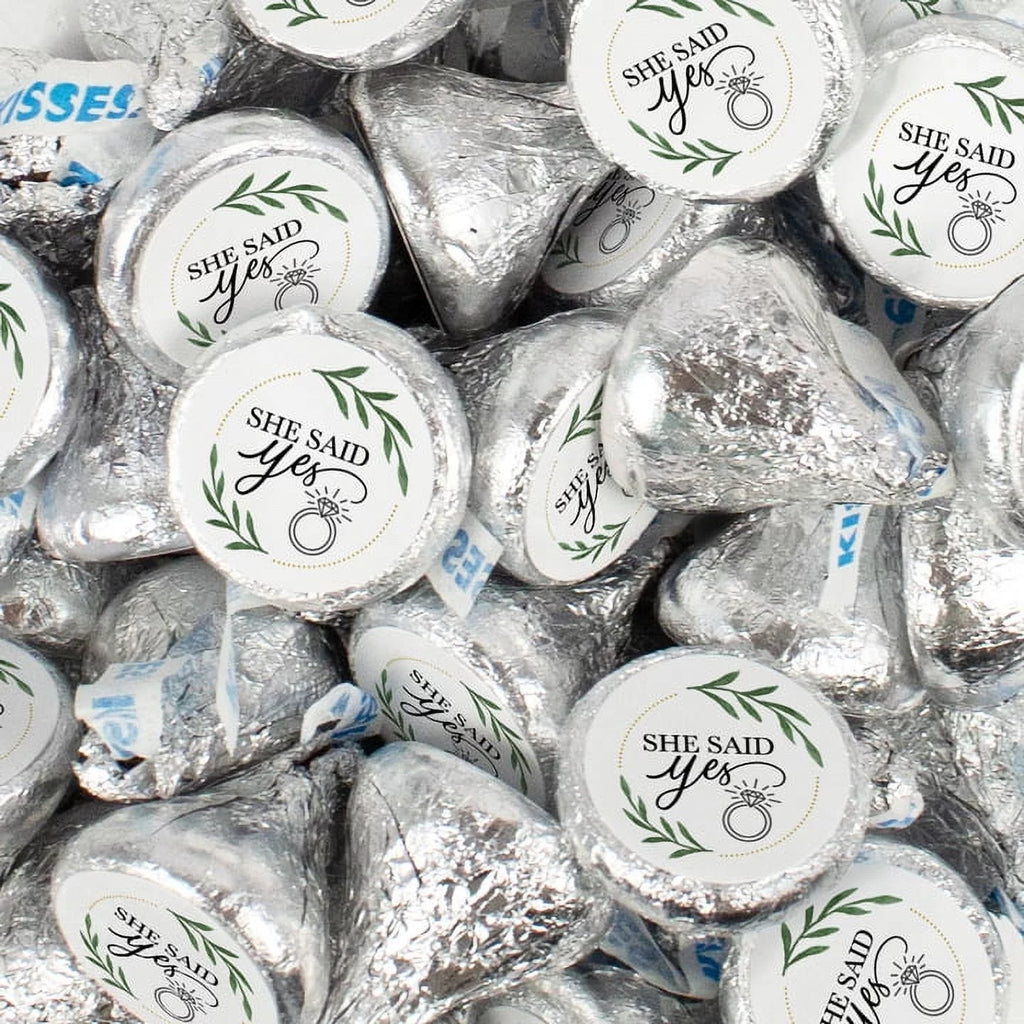 200 Pcs Milk Chocolate Kisses (2 lb) O357