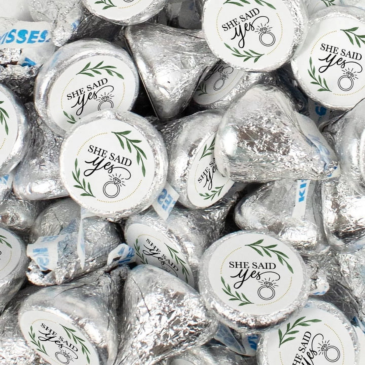 200 Pcs Milk Chocolate Kisses (2 lb) O357
