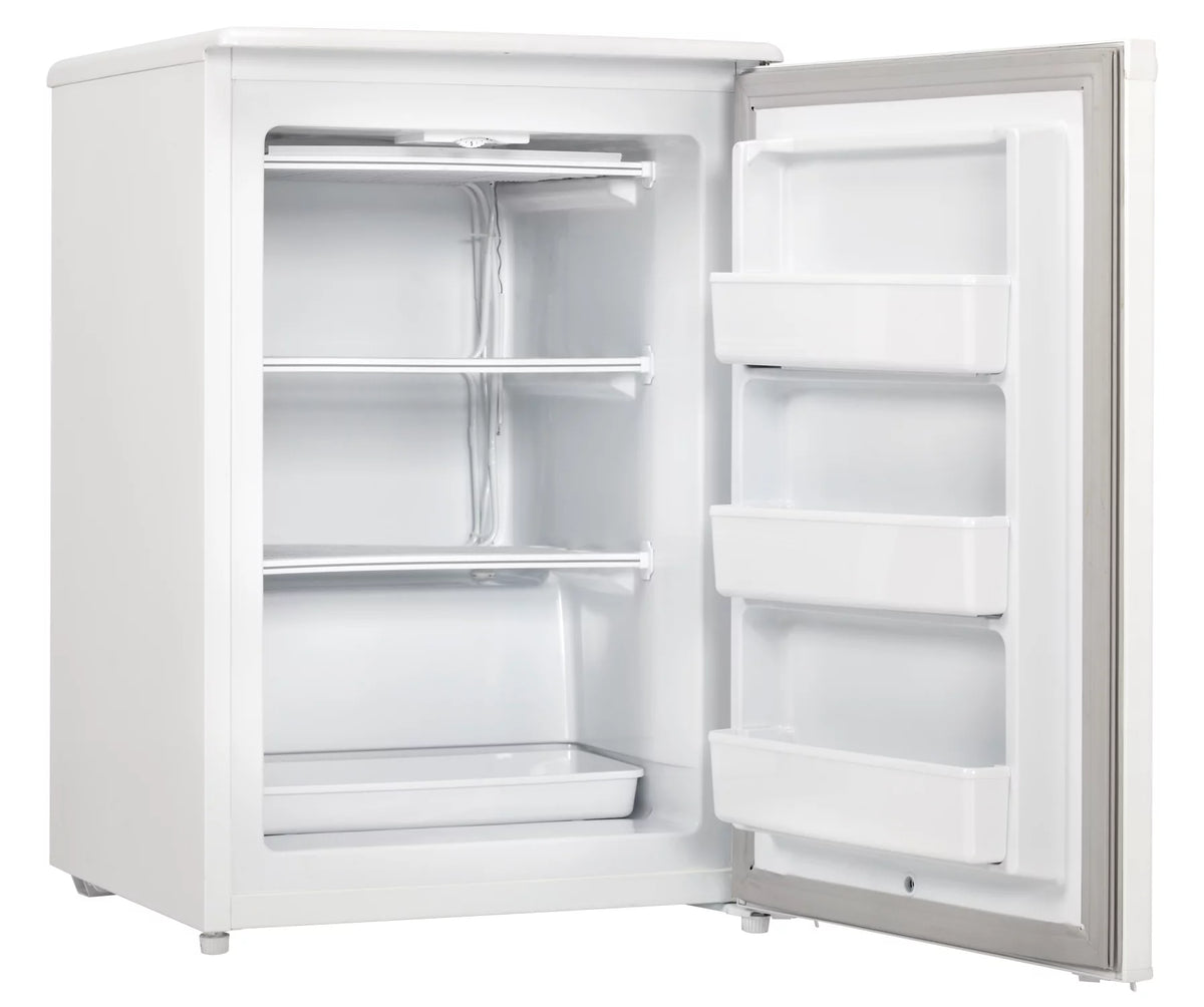 White 4.3 Cu. ft. Upright Freezer C839